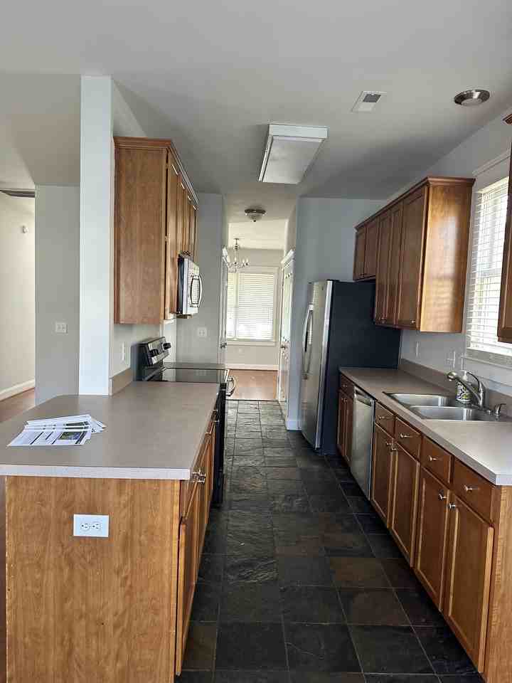 5606 Cary Glen Blvd #NA - Photo 3 of 10