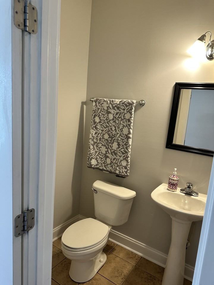 5606 Cary Glen Blvd #NA - Photo 4 of 10