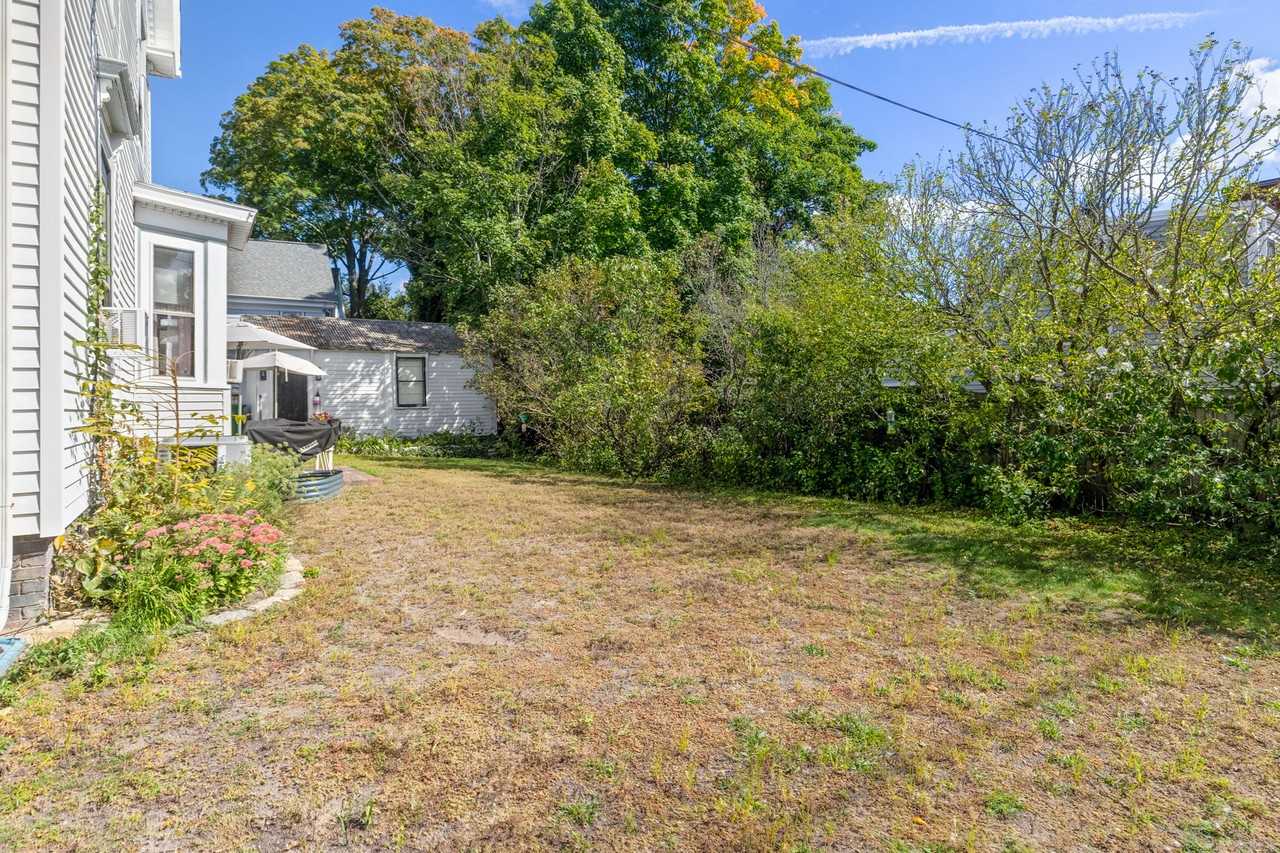 984 Chestnut St #2 - Photo 7 of 22