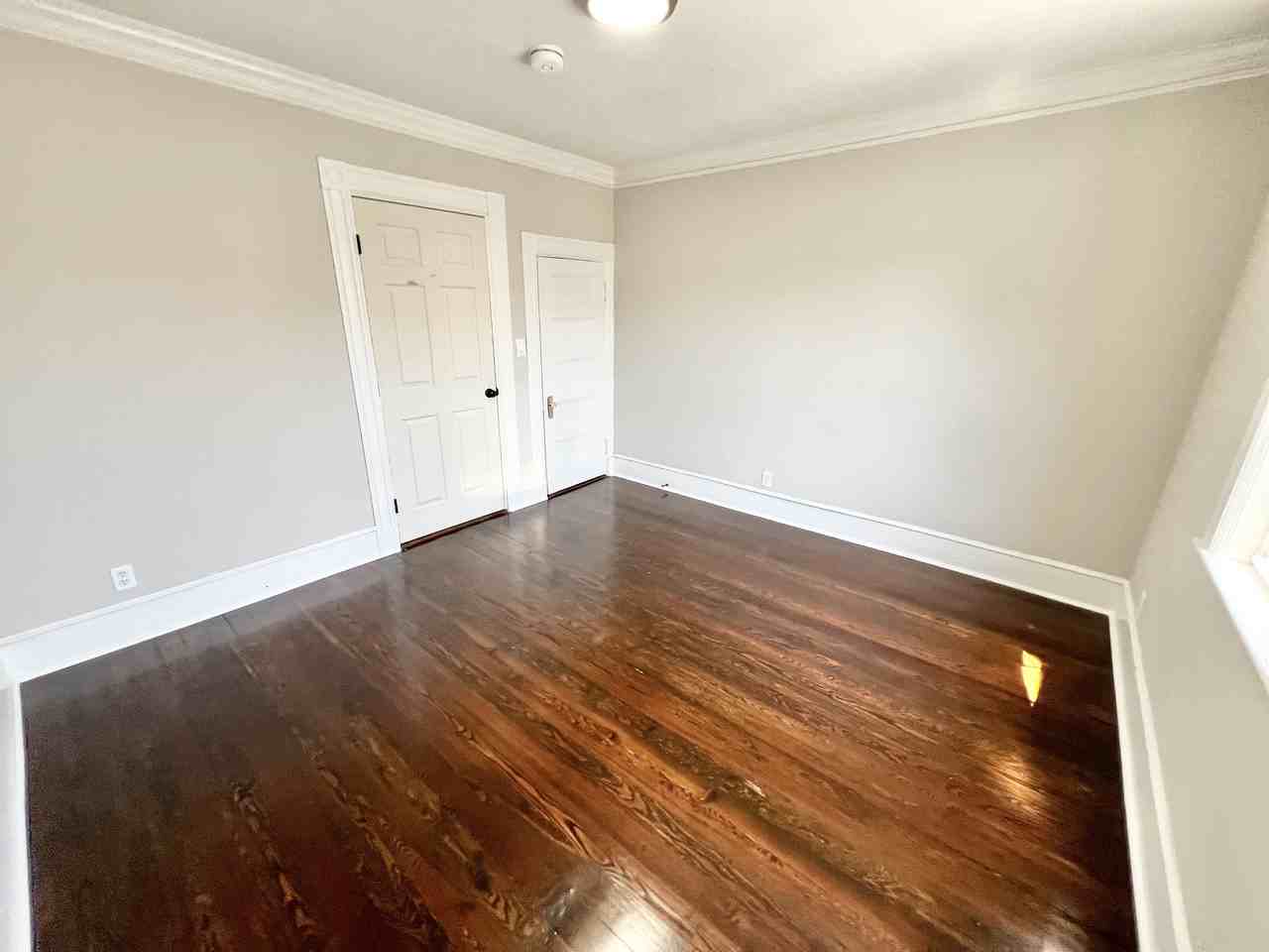 9 Abbotsford St #3 - Photo 3 of 41