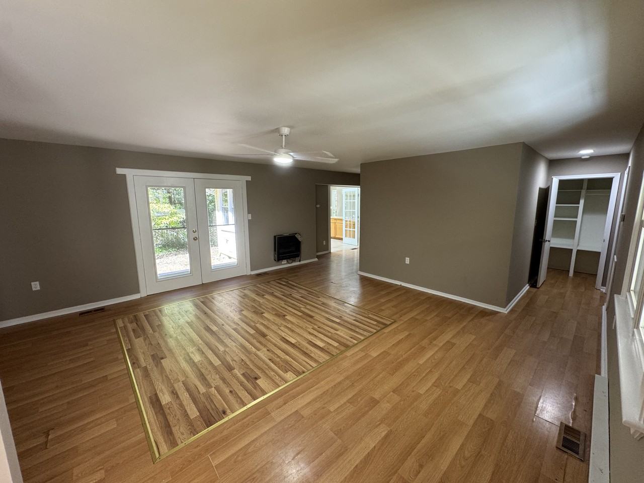 3671 Sandy Creek Rd - Photo 4 of 18