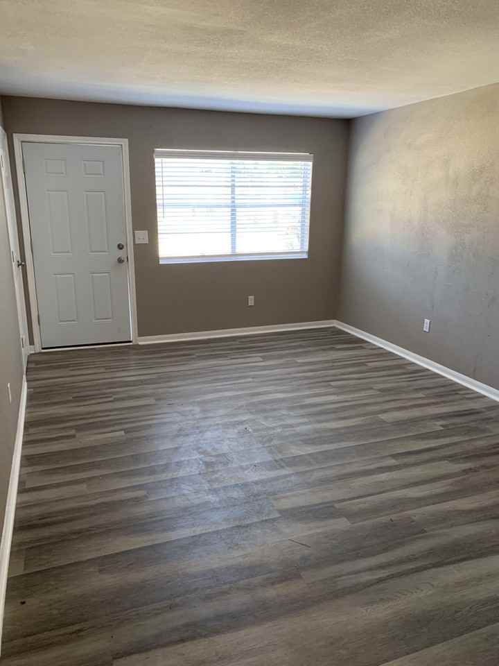 120 Fms, #2 - Photo 7 of 7