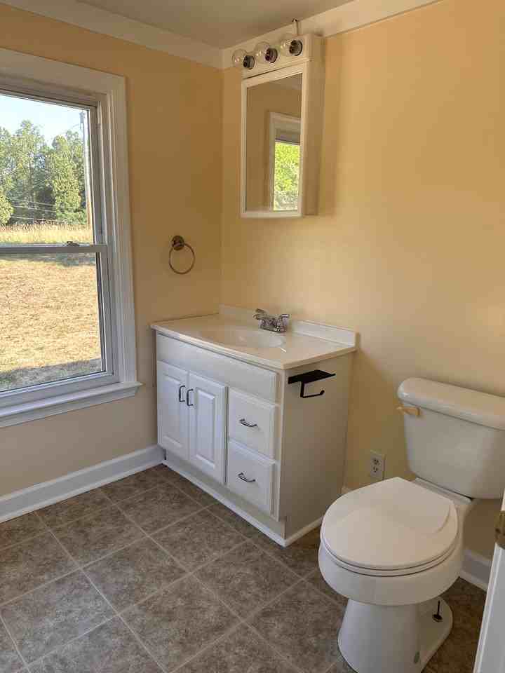 17458 Leesville Rd - Photo 7 of 14