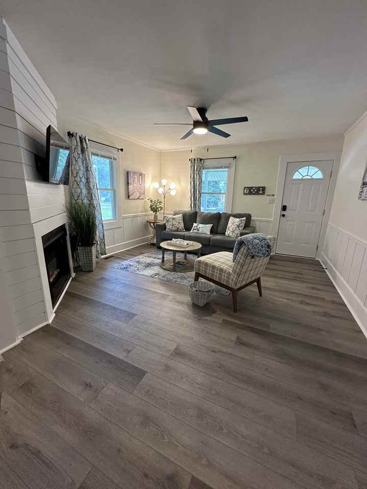 5326 Masonboro Loop Rd - Photo 3 of 17