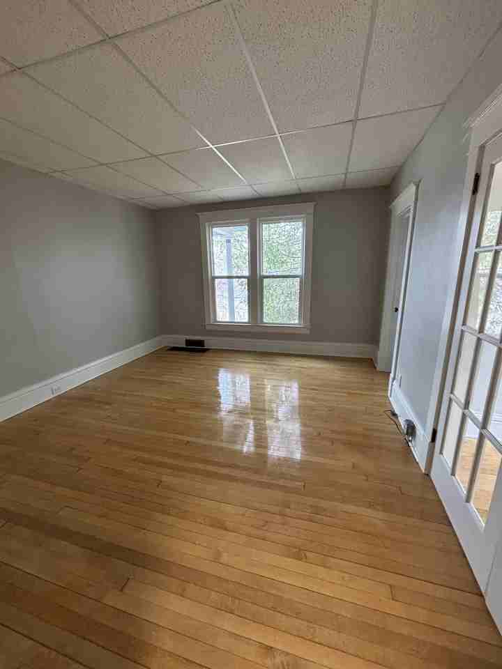 411 Dodge St #2 - Photo 2 of 9