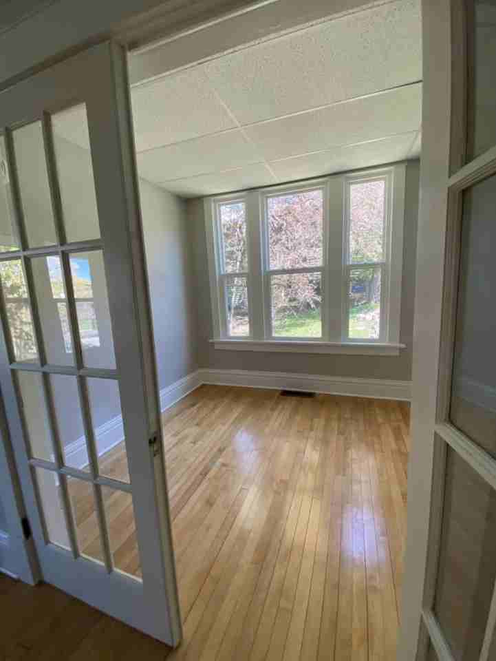 411 Dodge St #2 - Photo 6 of 9