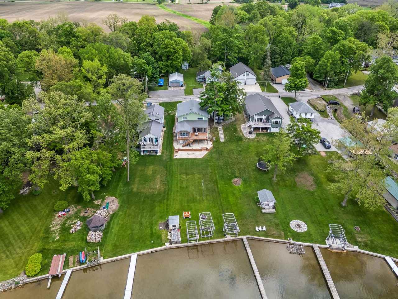 2083 Chapman Lake Dr #1 - Photo 6 of 38