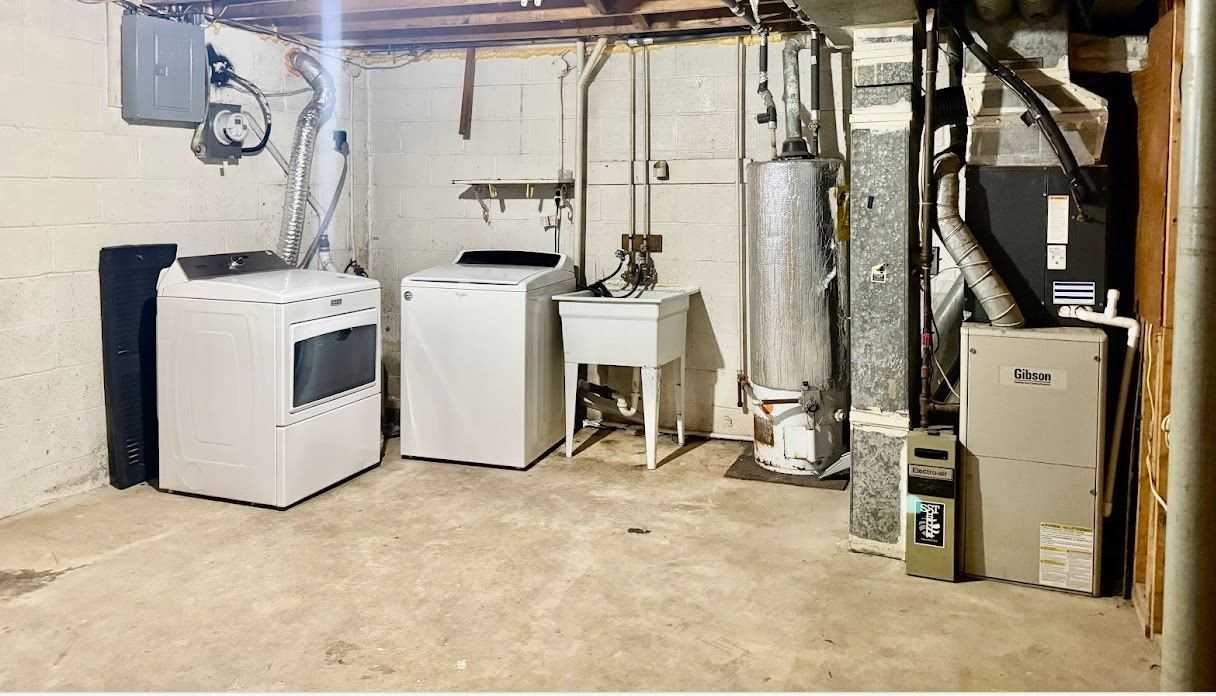 4740 Vancouver Rd - Photo 3 of 21