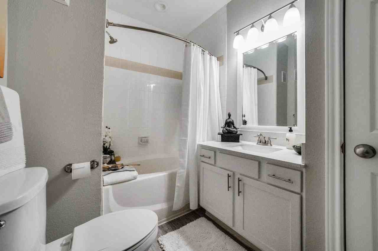 2222 Maroneal St #MAR - Photo 6 of 7
