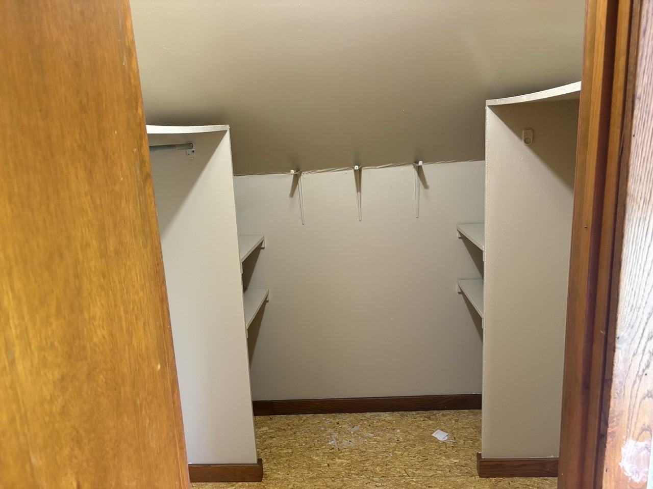 13333 Roth Rd - Photo 6 of 21