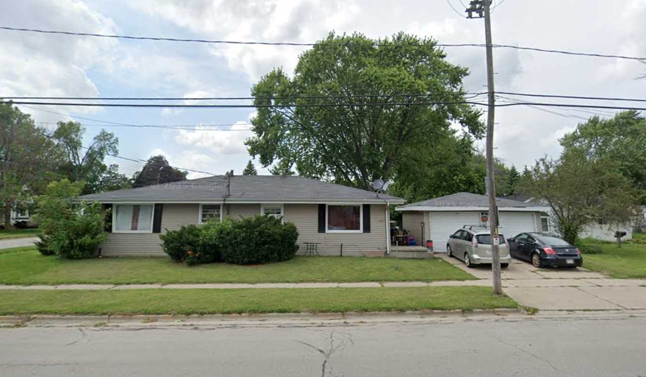 1207 N Irwin Ave #A - Photo 2 of 2