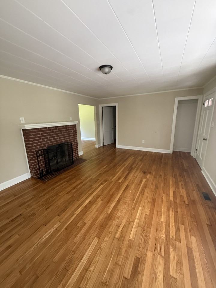 145 Crutchfield Rd - Photo 5 of 14