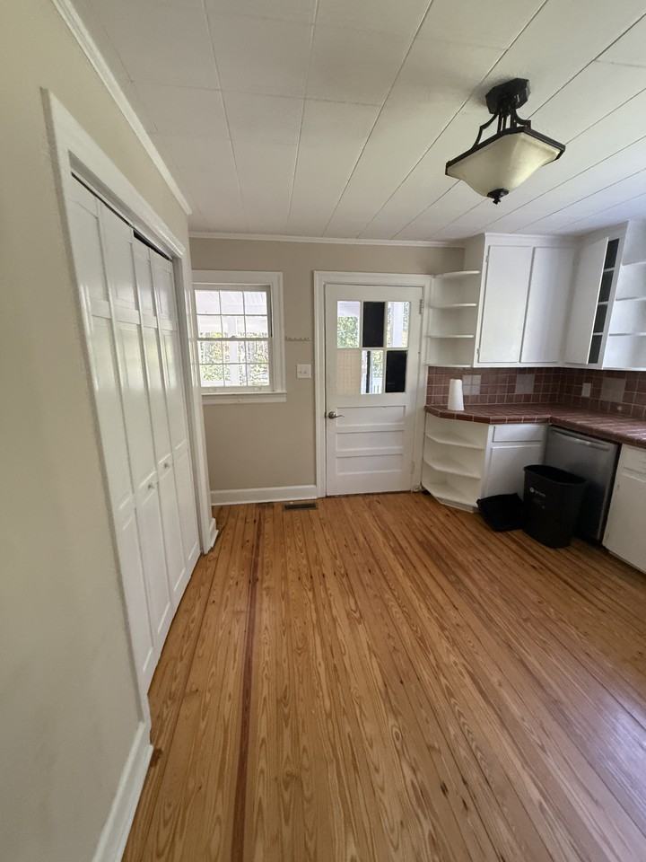 145 Crutchfield Rd - Photo 6 of 14