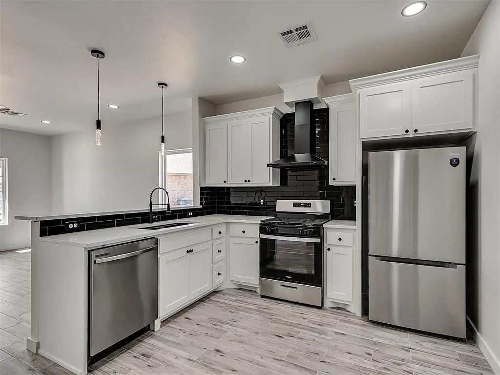 5111 Brooke Rd - Photo 4 of 7