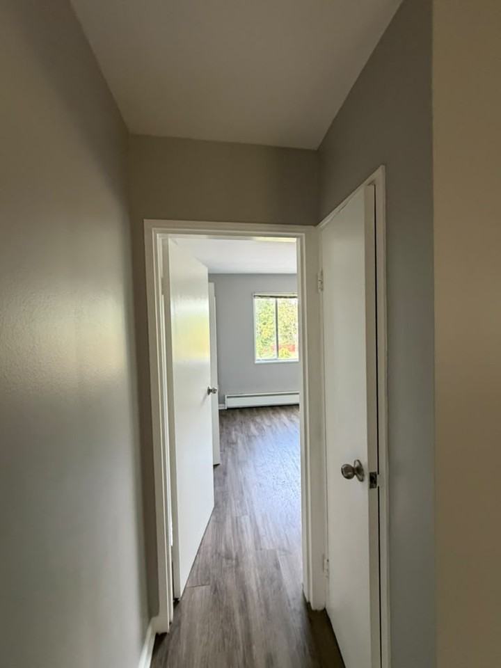 900 5th St - Photo 2 of 7