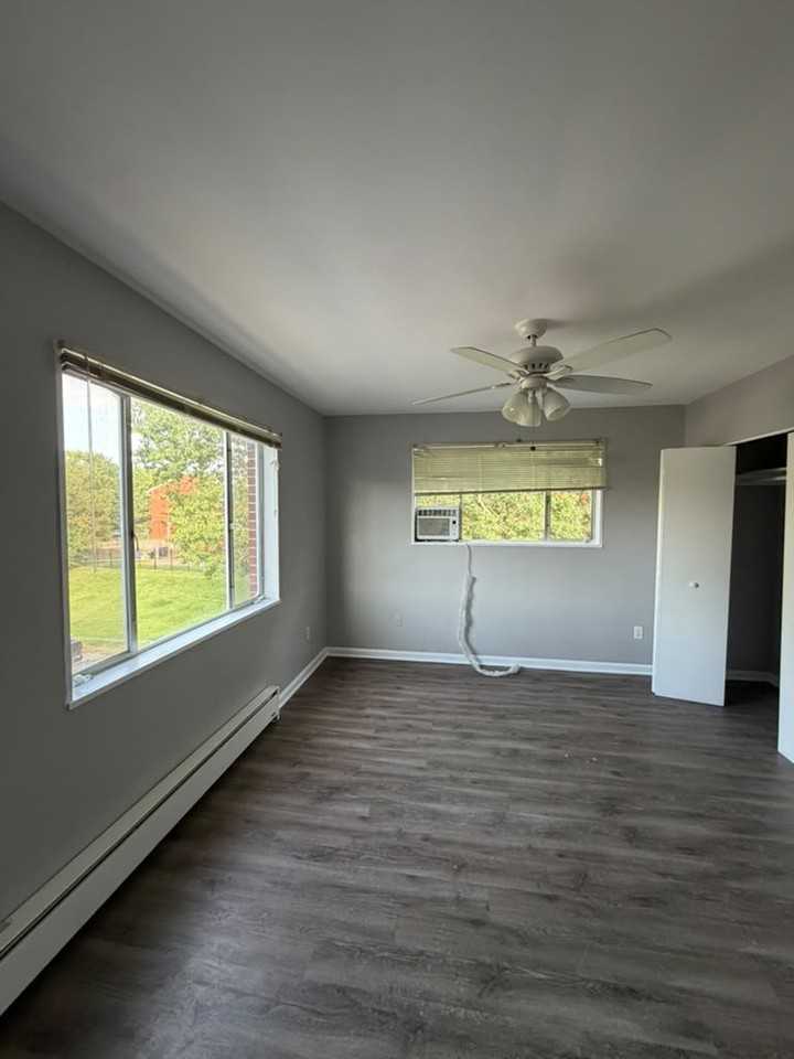 900 5th St - Photo 7 of 7