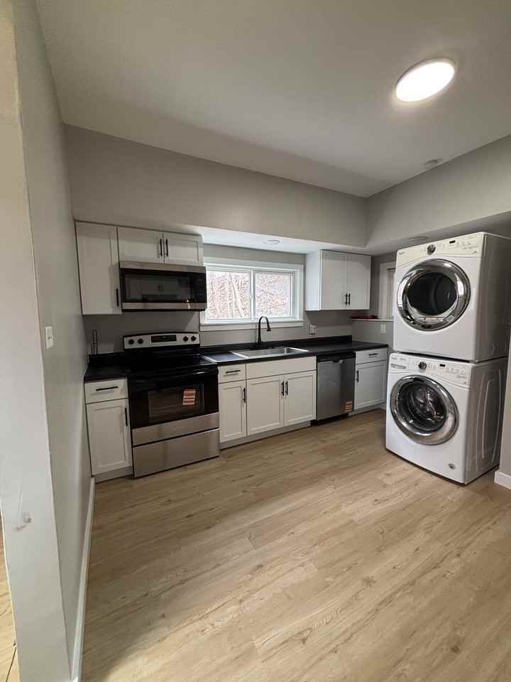 205 Pewabic St - Photo 5 of 16