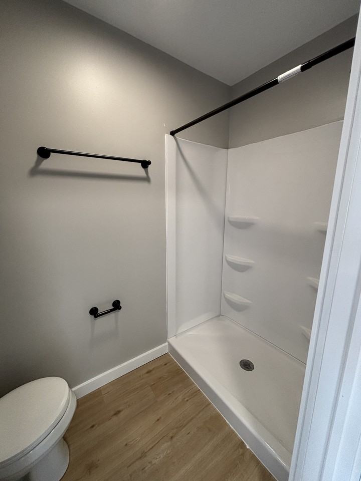 205 Pewabic St - Photo 7 of 16