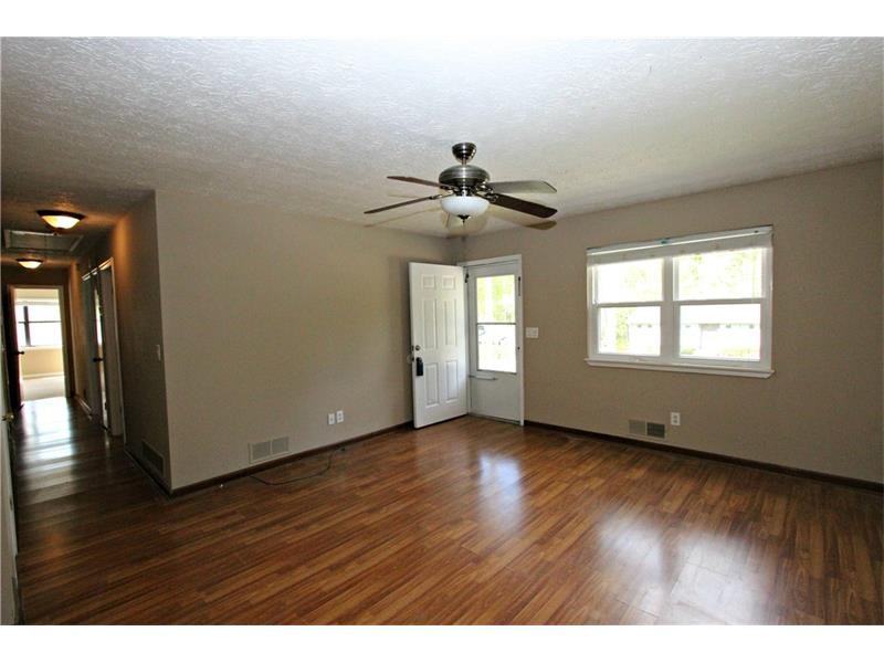 1321 Timbercrest Dr - Photo 3 of 19