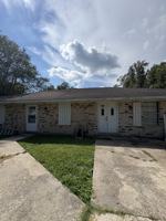 featured image of 206 Albert St #B