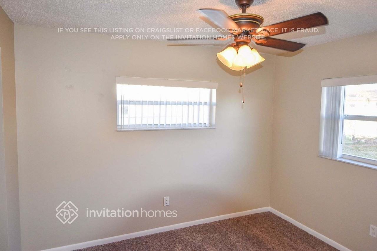 11123 Landsman St - Photo 7 of 11