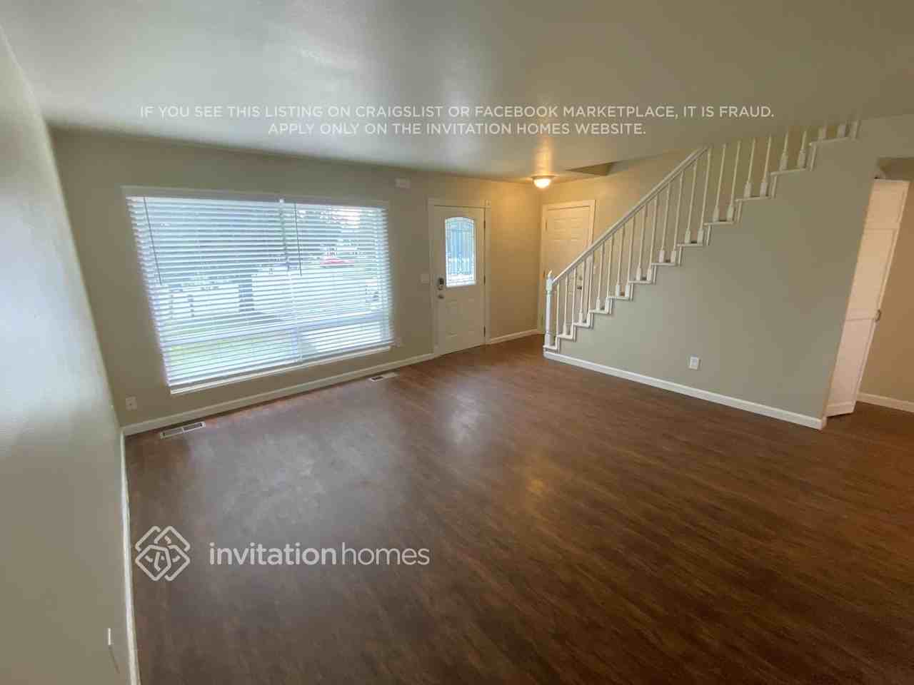 26120 18th Ave S - Photo 3 of 24