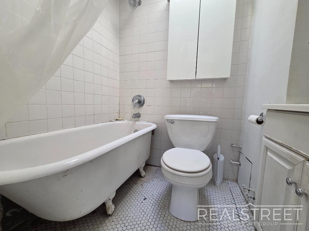 27 Cheever Pl #4 - Photo 6 of 11
