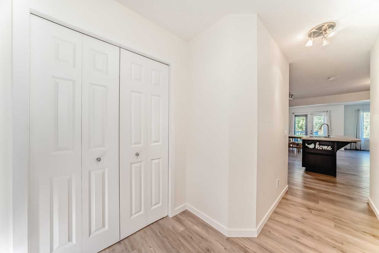 790 River Heights Crescent - Photo 5 of 25