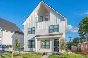 featured image of 230 Richards St #1