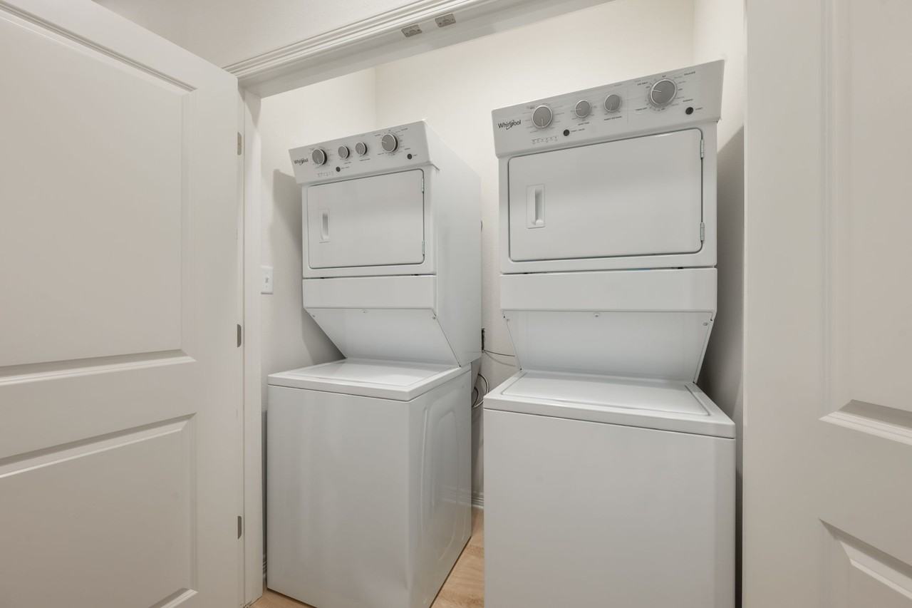 266 Richards St #1 - Photo 7 of 12
