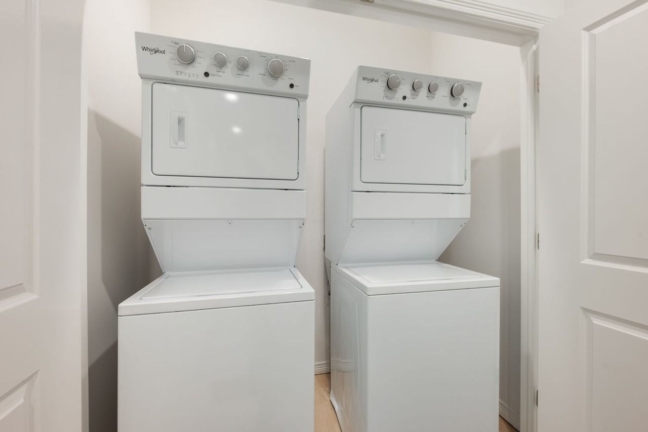 2108 Crest St #1 - Photo 7 of 11