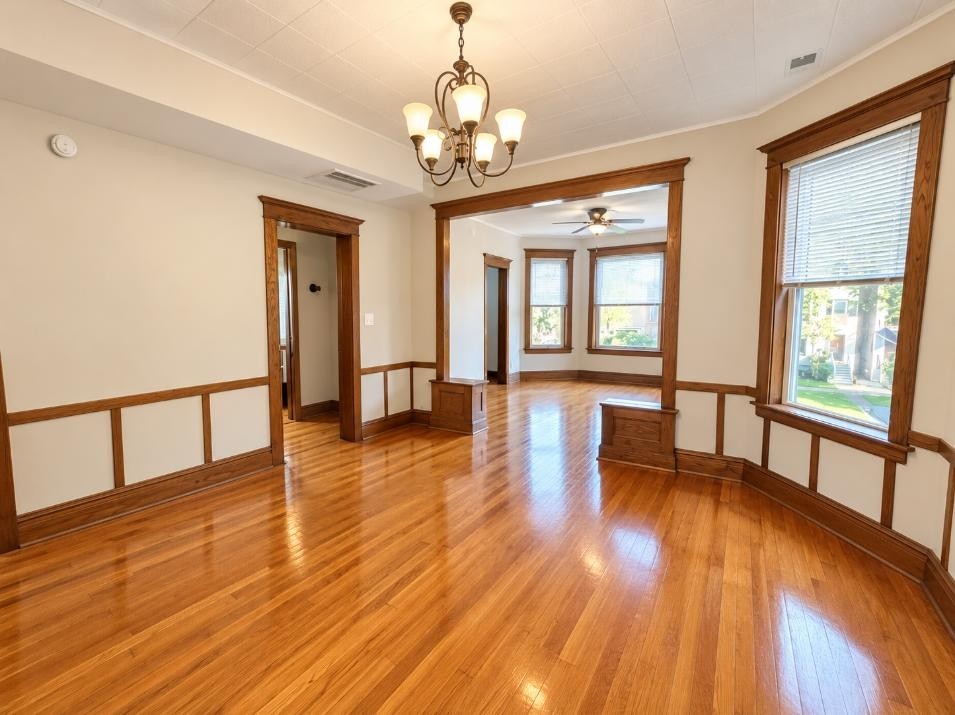 3855 W Wrightwood Ave - Photo 3 of 9