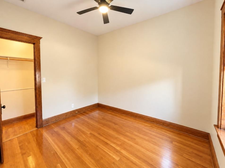 3855 W Wrightwood Ave - Photo 5 of 9