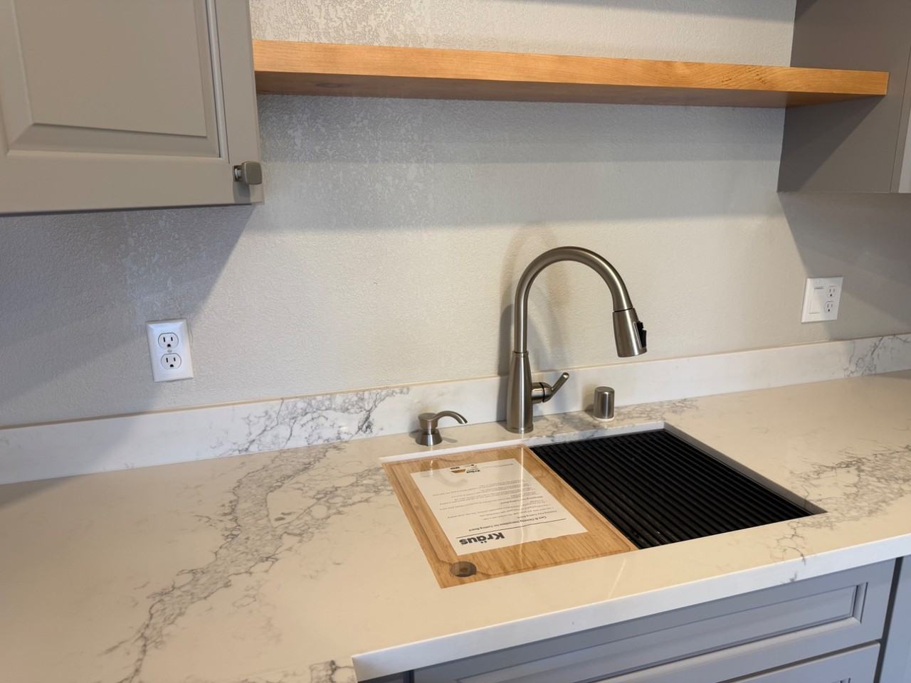 130 Village Ct - Photo 5 of 10
