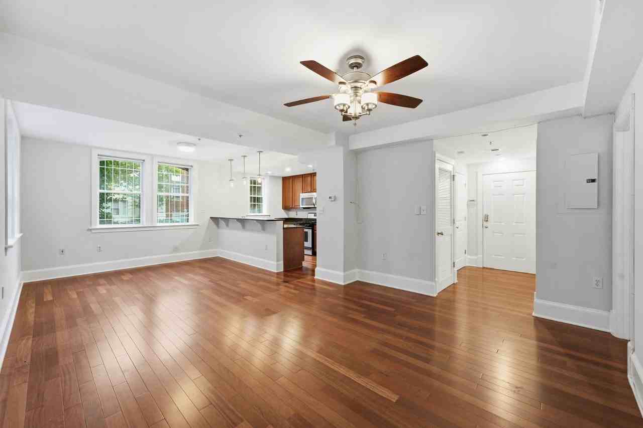 1465 Columbia Rd Nw - Photo 5 of 20