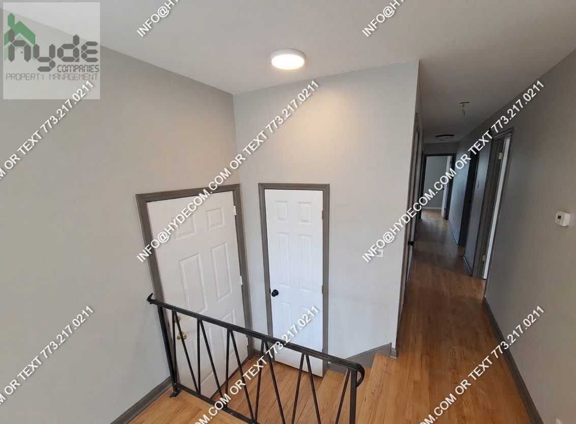 8922 S Lowe Ave #1 - Photo 3 of 11