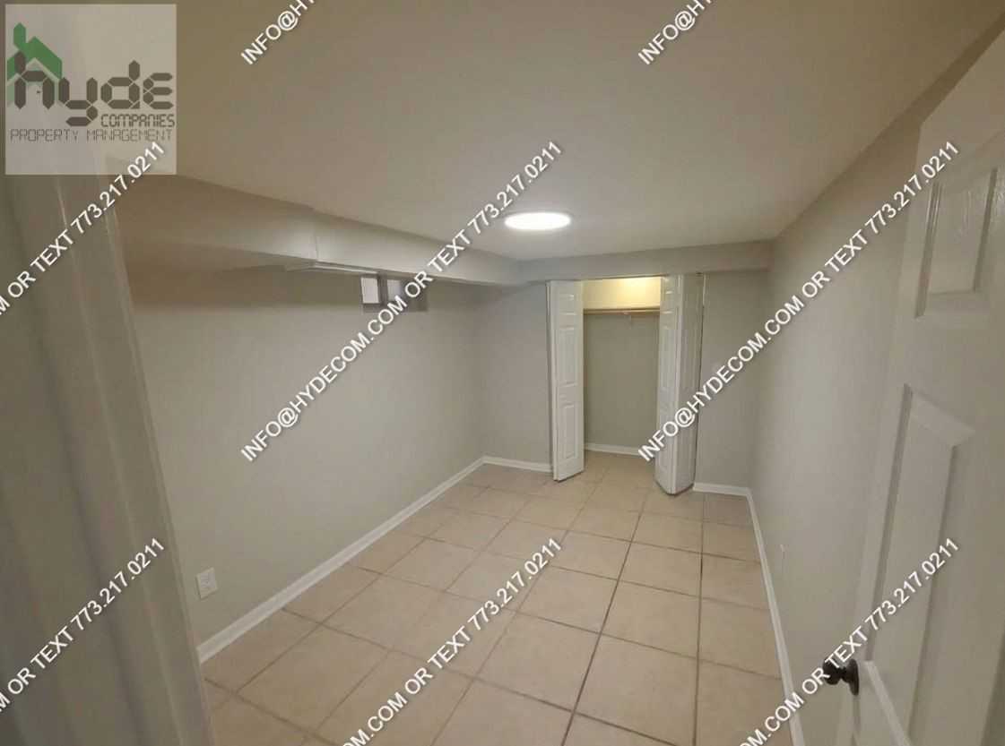 8922 S Lowe Ave #1 - Photo 7 of 11