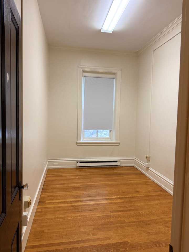 150 W Louther St - Photo 2 of 35