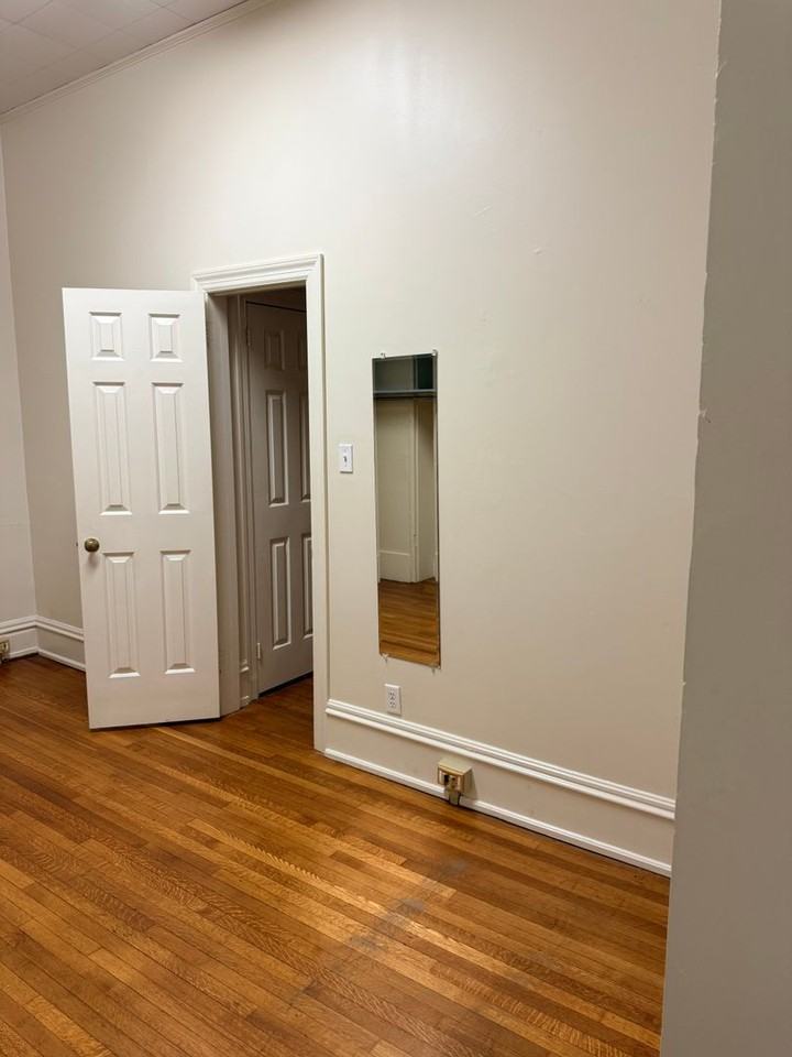 150 W Louther St - Photo 5 of 35