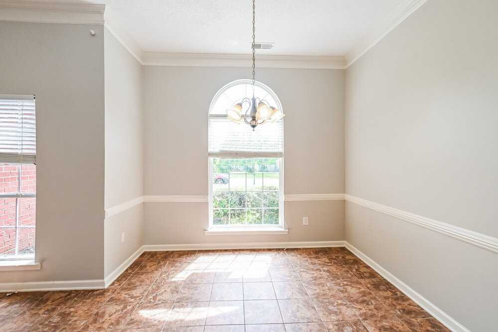 8415 Linda Shore Dr N - Photo 7 of 17