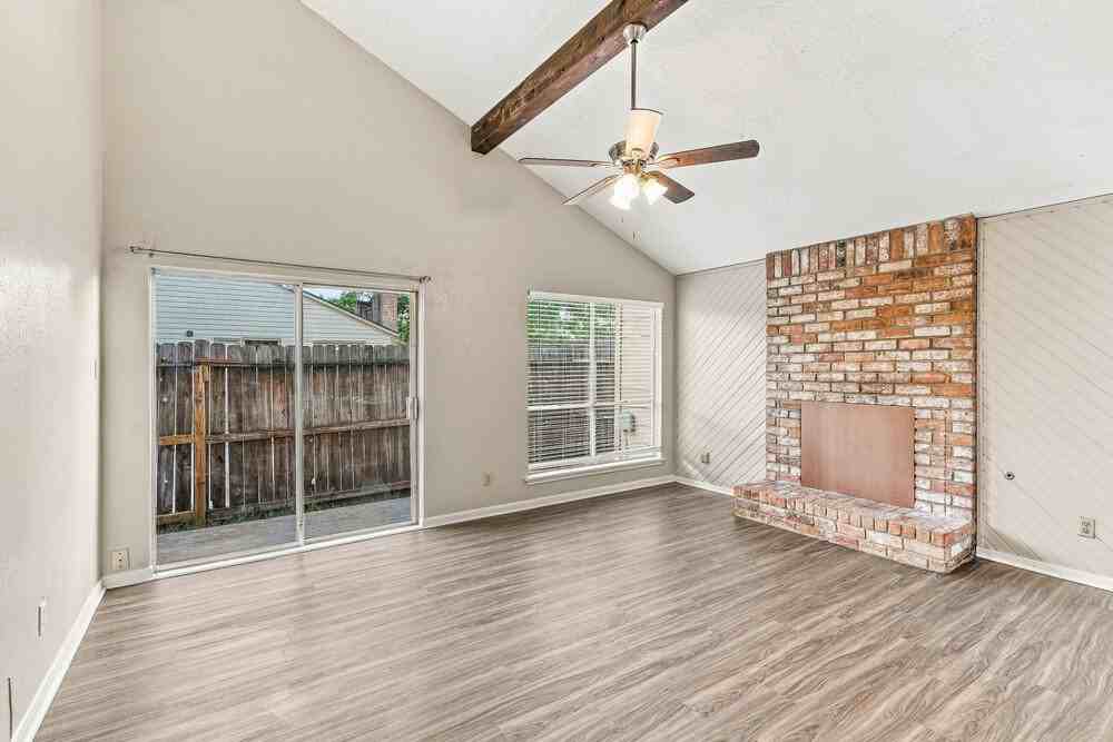 11807 Gatlinburg Dr - Photo 5 of 17