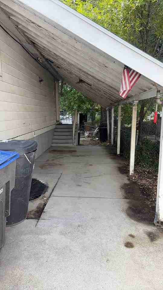 640 E 500 N - Photo 4 of 5