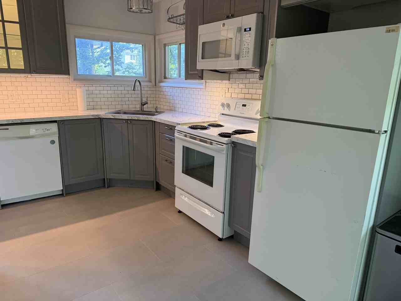 413 S Revena Blvd #413 - Photo 3 of 16