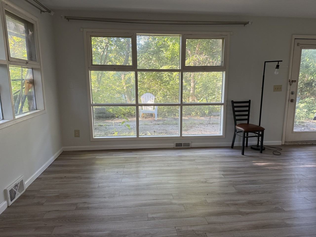 413 S Revena Blvd #413 - Photo 4 of 16