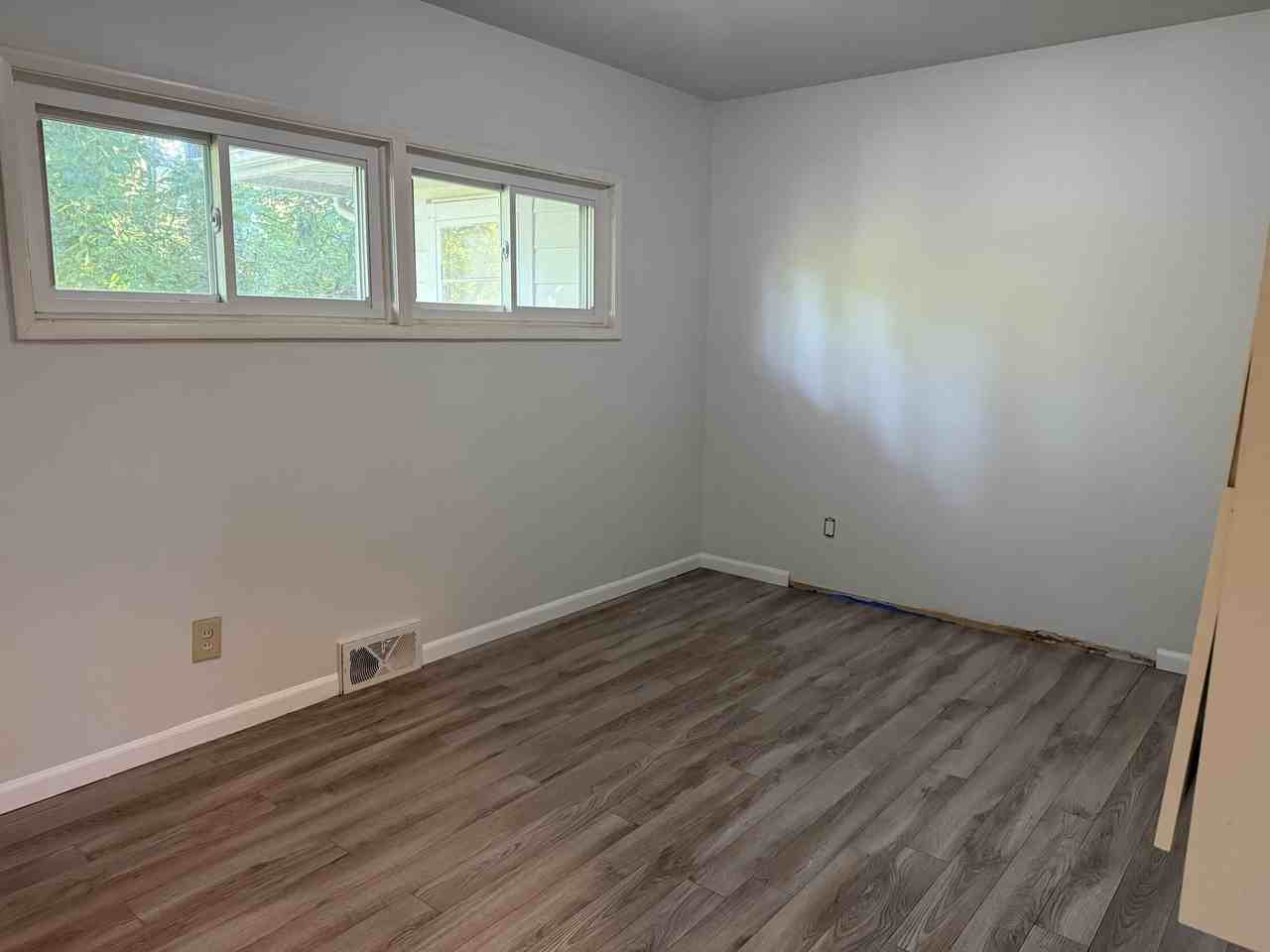 413 S Revena Blvd #413 - Photo 5 of 16