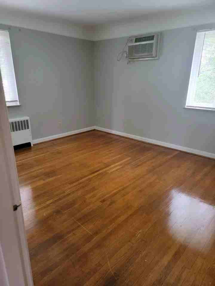 1726 Sutton Ave #4 - Photo 4 of 6