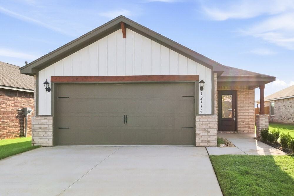 12736 Carrara Ln