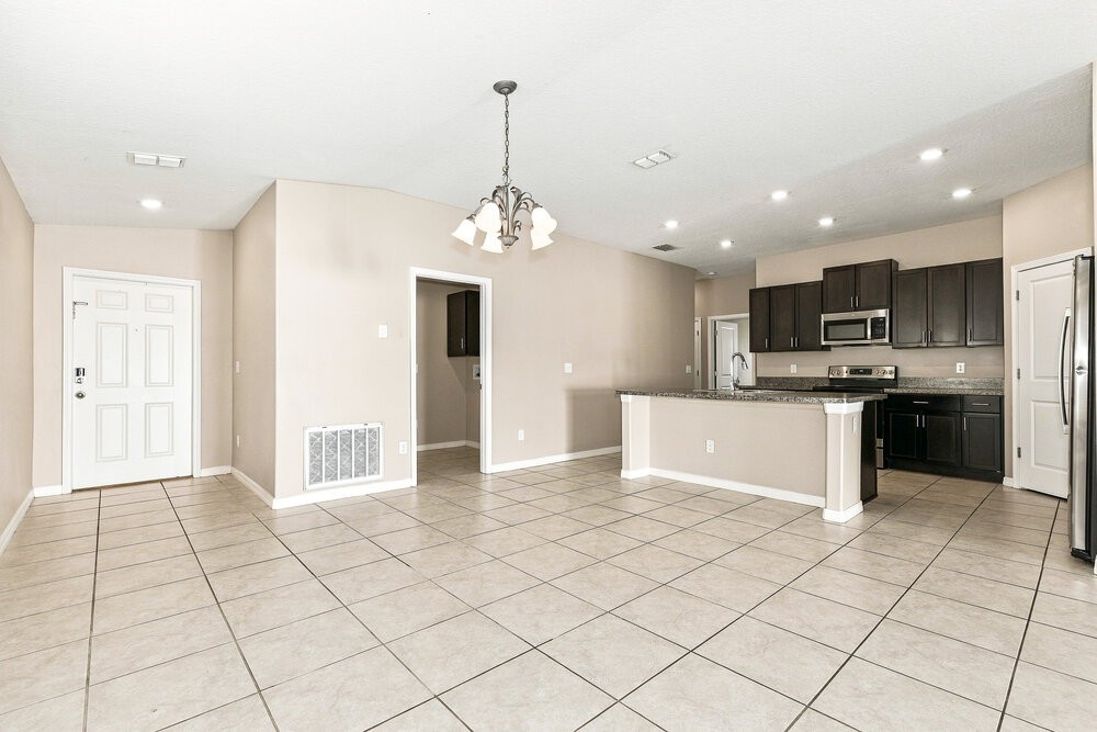 3189 Lytton Hall Dr - Photo 5 of 16