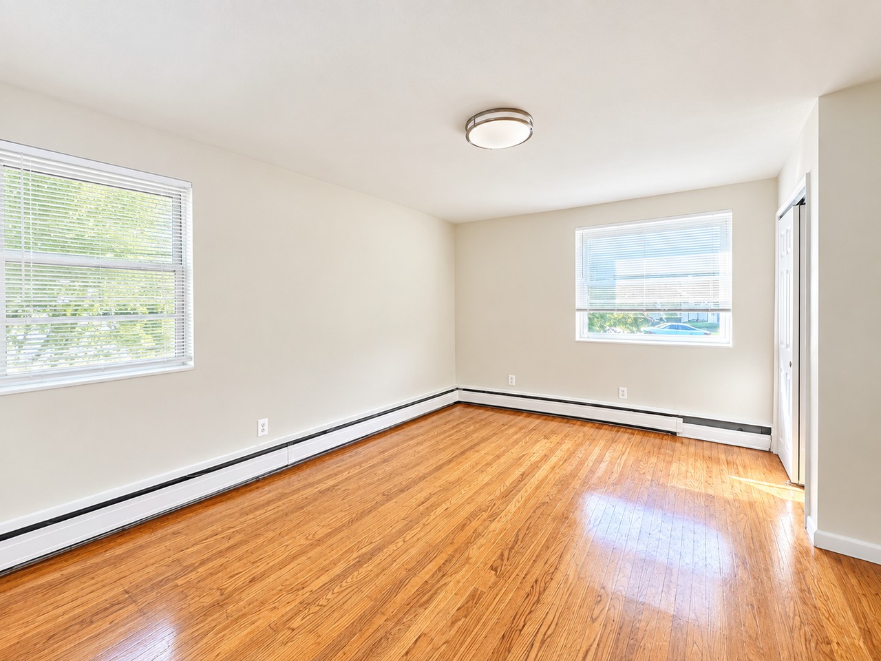 1621 Old York Road - Photo 4 of 12