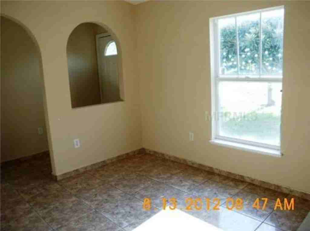 3090 Courtland Blvd #1 - Photo 7 of 10